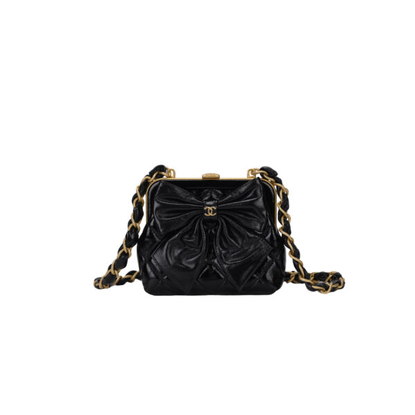 CHANEL Matelasse Chain handbag