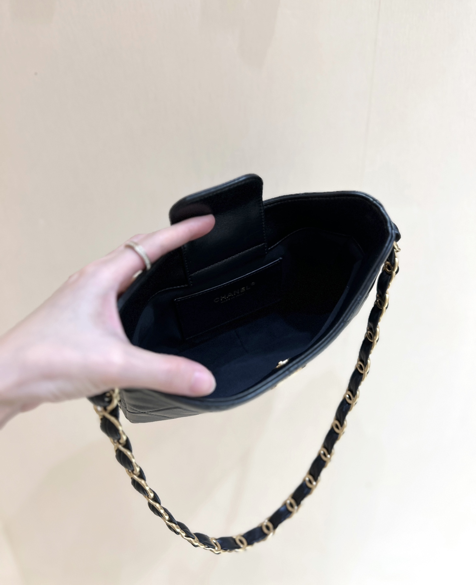 Chanel 24K Hobo Shoulder Bag — Black & Gold - Image 3