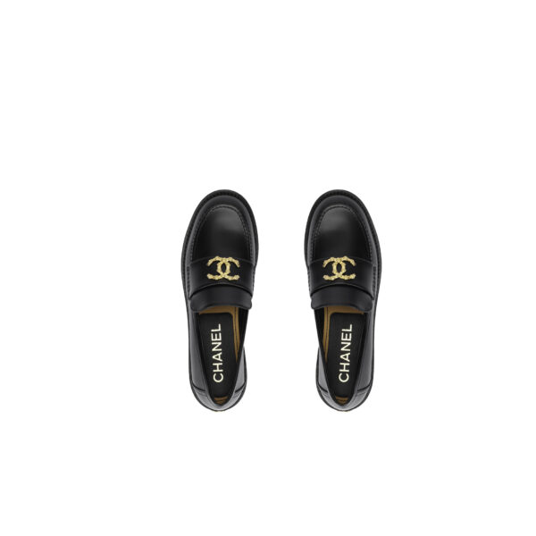 CHANEL 24S Cowhide Leather Versatile Loafers Black